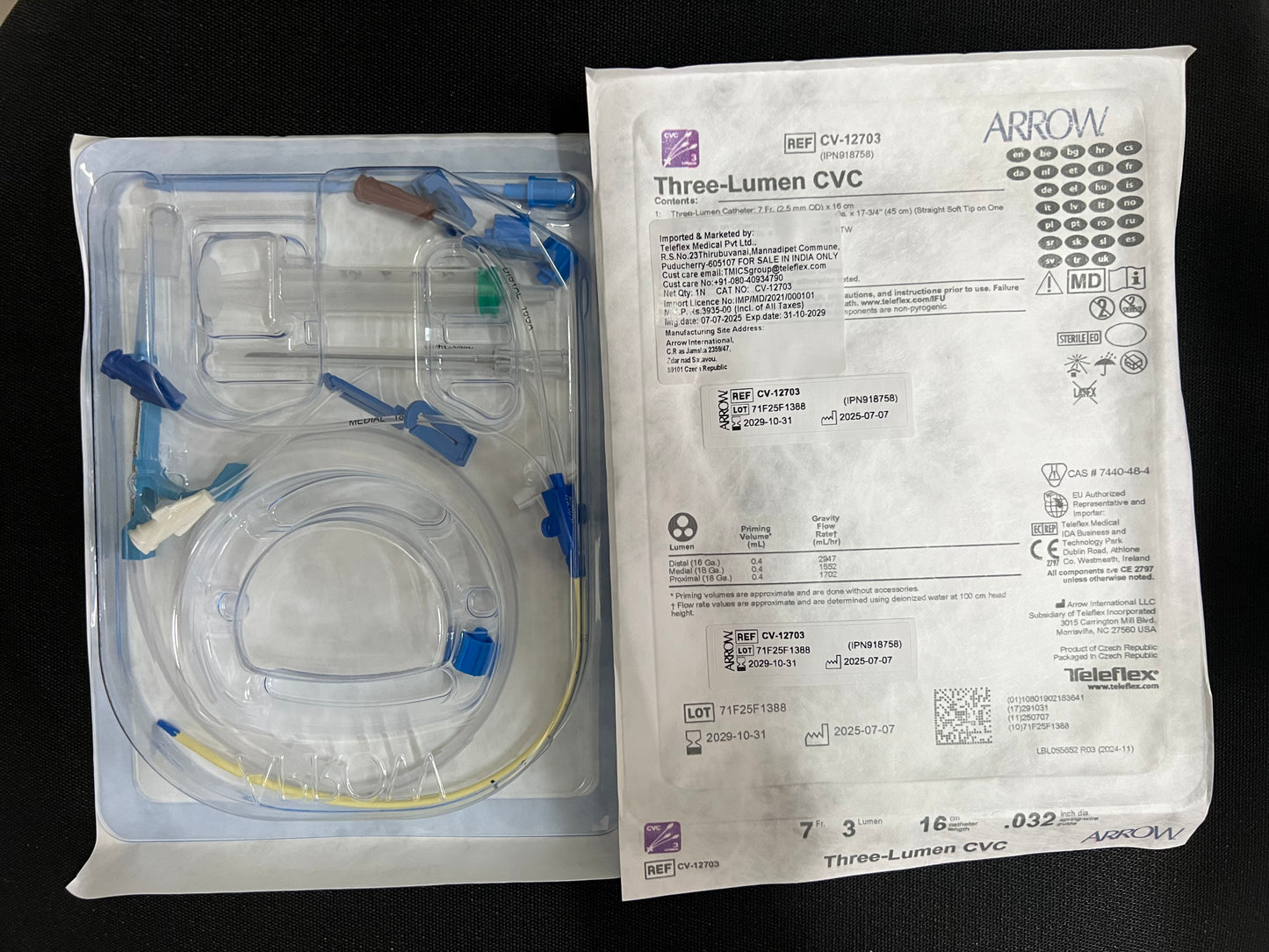 Teleflex Arrow CV-12703 Three-Lumen Central Venous Catheter Set, 7 Fr × 16 cm