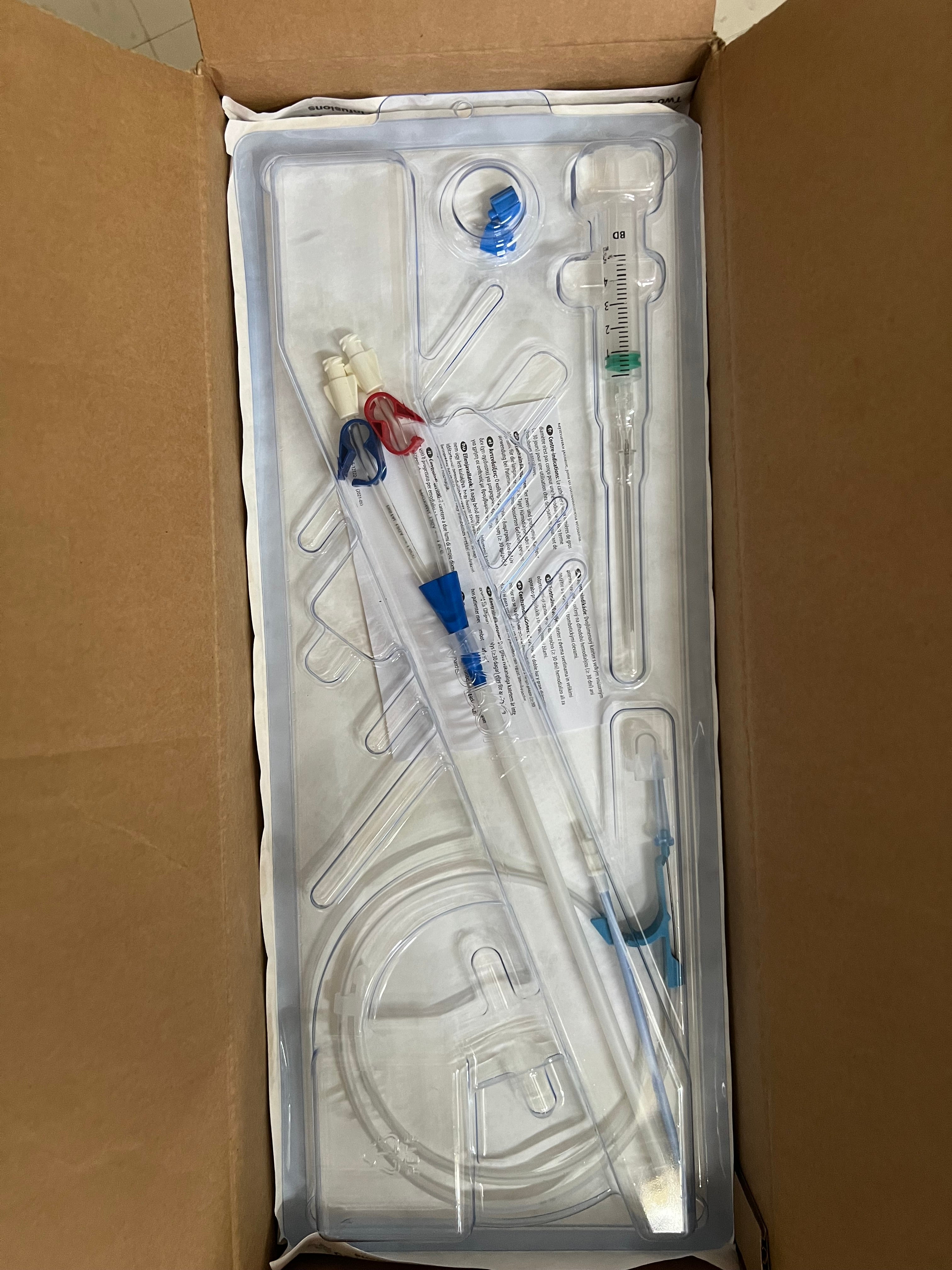 Arrow CV-15122F Dual Lumen Hemodialysis Catheter Set – 12 Fr × 20
